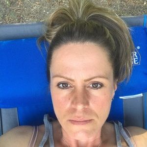 Meet your Posher, Angeliek